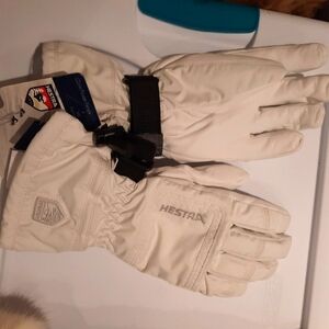 Patagonia Hestra NEW w/ tags White Gloves